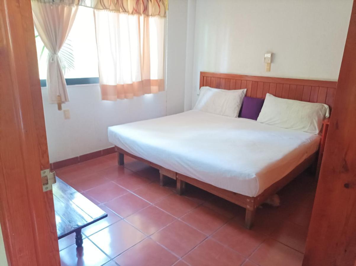 Hotel Villa Tulipanes Zihuatanejo Buitenkant foto